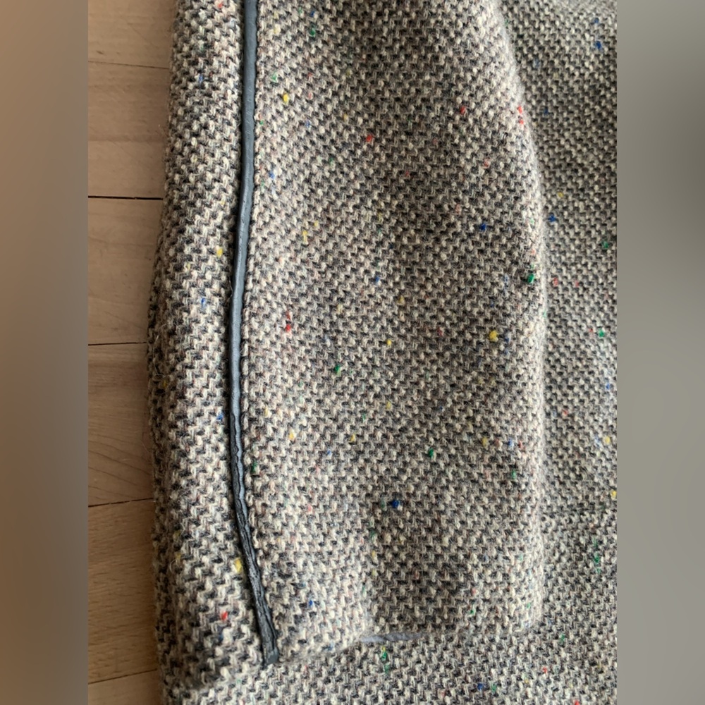 VINTAGE - San Bo Tweed Wool-Blend Jacket with Faux Leather Trim - Picture 13 of 14